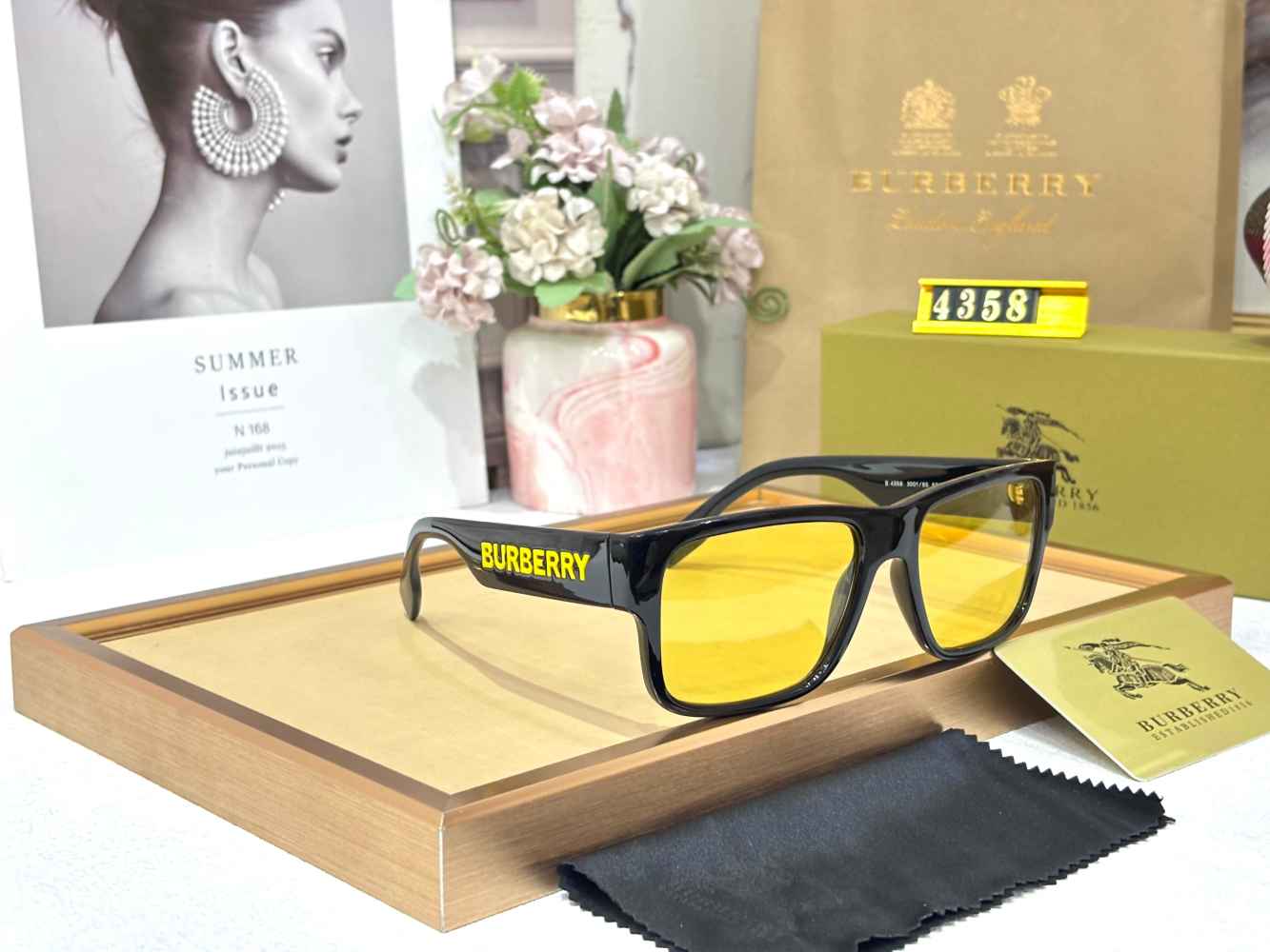 Burberry Golden Luxury Sunglasses-1