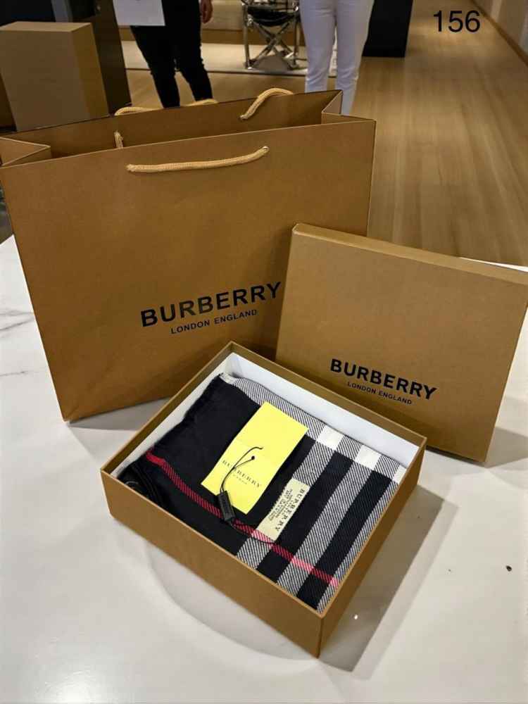 Burberry Check Cashmere black Stole-1