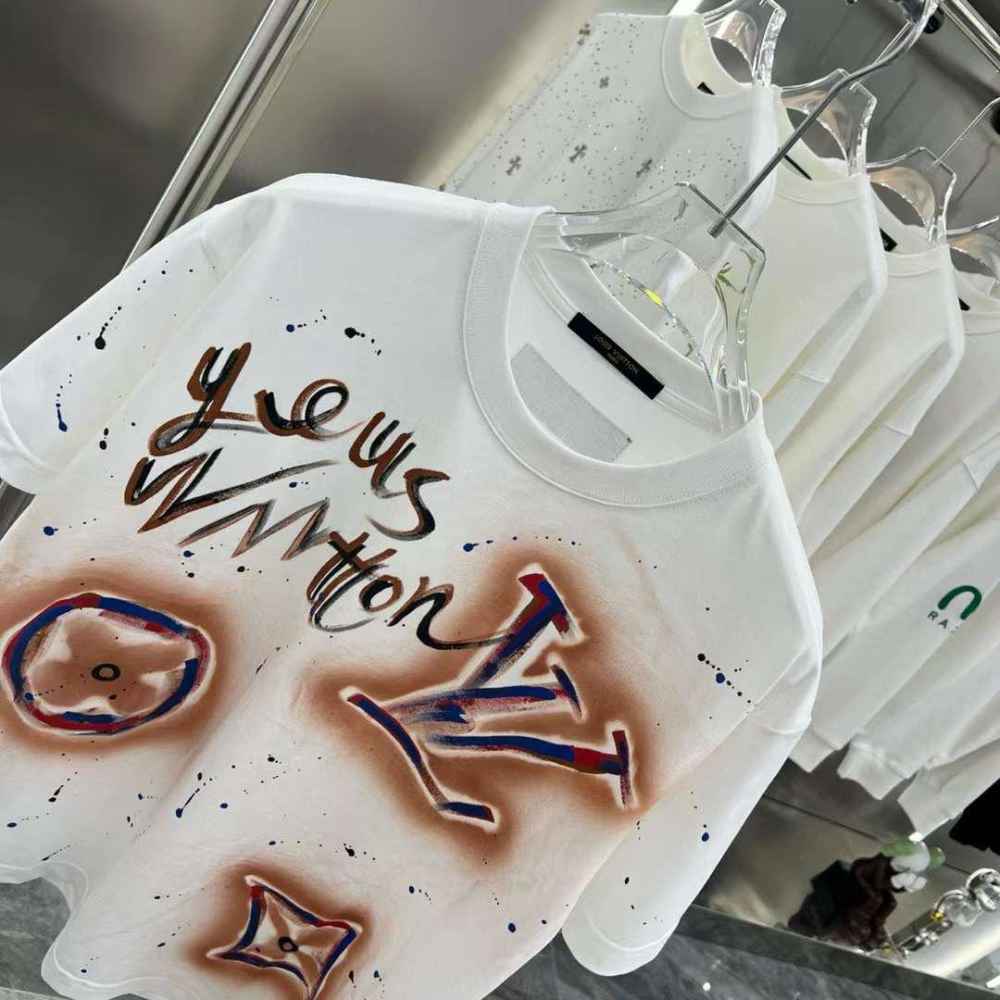 Louis Vuitton White Embroidery Logo Premium Baggy Fit T-shirt-2