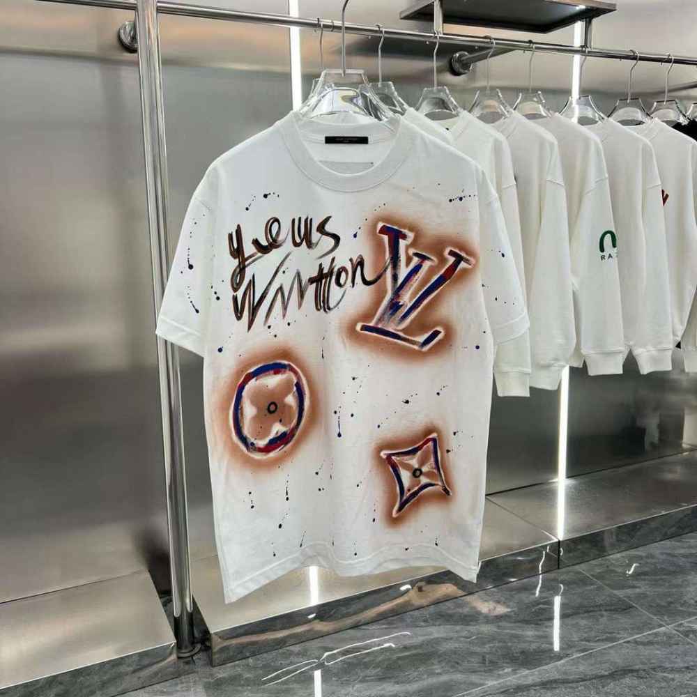 Louis Vuitton White Embroidery Logo Premium Baggy Fit T-shirt-1