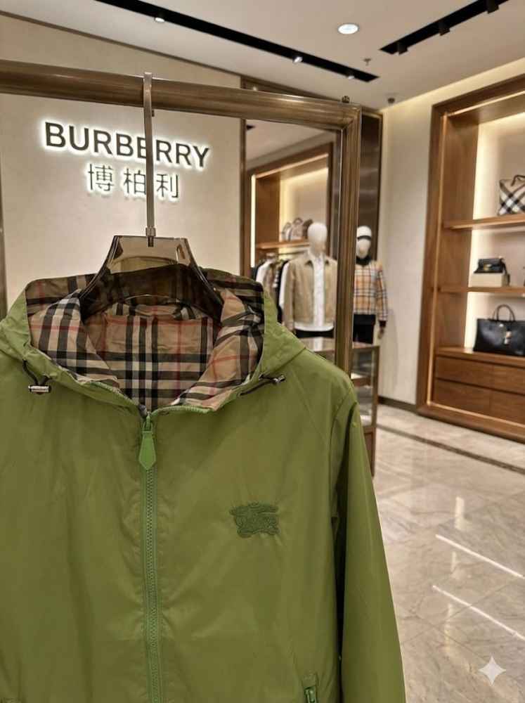 Burberry Green Premium Quality Zipper-thumb-3