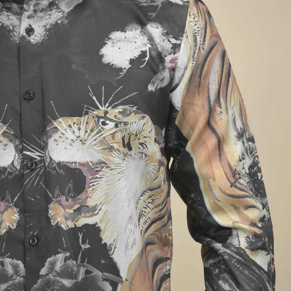 Gucci Tiger Printed Black Premium Shirt-4