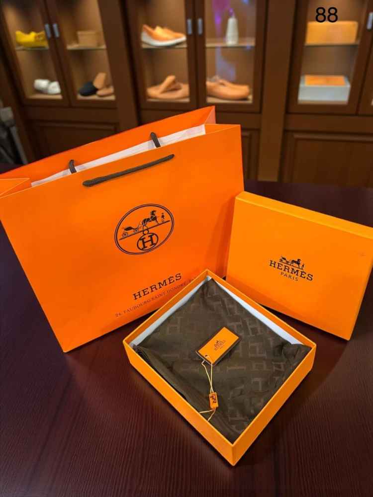 Hermes Premium Quality Brown Woollen Reversible Stole-thumb-1