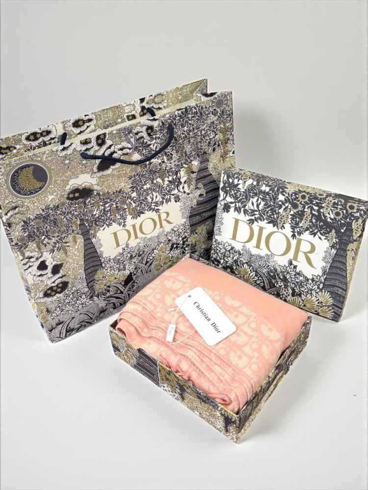 Christian Dior Pink Premium Quality Woollen Stole-thumb-1