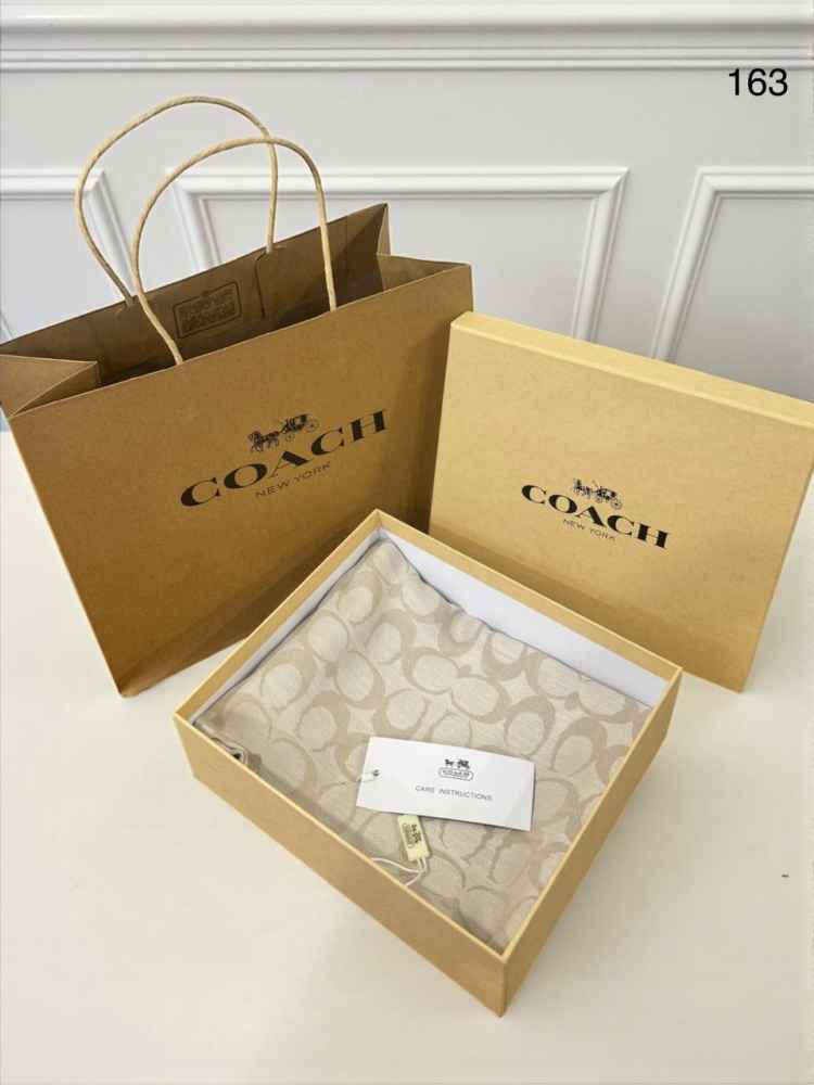 Coach Signature Cream C Border Woollen Stole-1