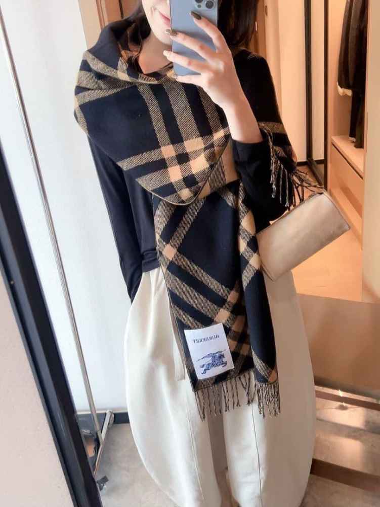 Burberry Check Cashmere Black Stole-1