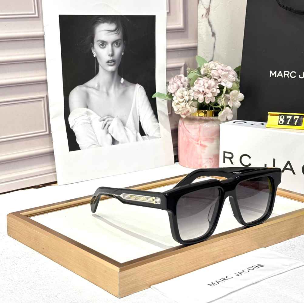 Marc Jacobs Black Luxury Sunglasses-1