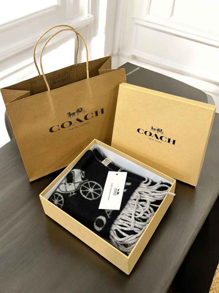 Coach Horse Black Carriage Stole-2