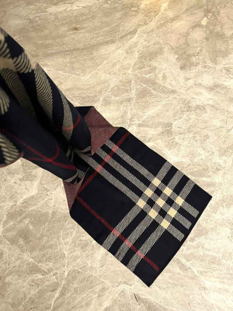Burberry Check Cashmere Black Premium quality Stole-4
