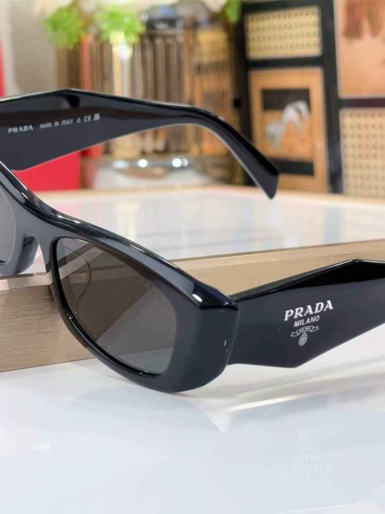 Prada 18W Black Luxury Women's Sunglasses-thumb-5