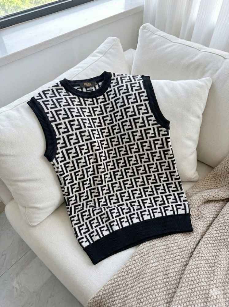 Fendi Black Authentic Premium Quality Pullover-thumb-1