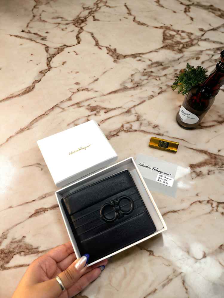 Salvatore ferragamo Black Premium Quality Wallet-2