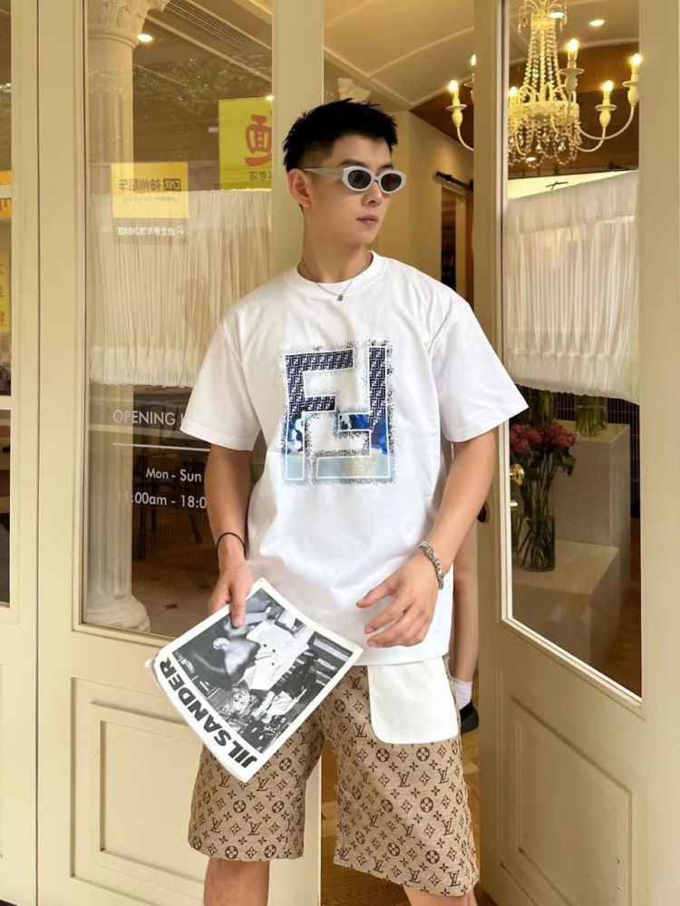 Fendi White Embroidery Logo Premium Baggy Fit T-shirt-3