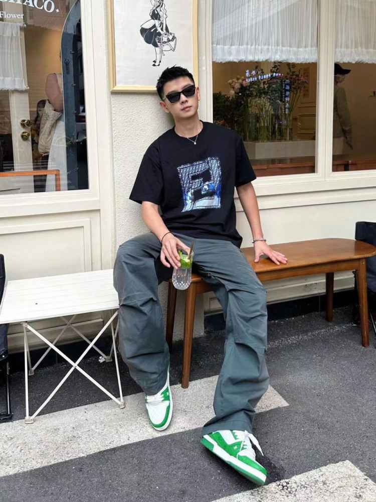 Fendi Black Embroidery Logo Premium Baggy Fit T-shirt-thumb-3