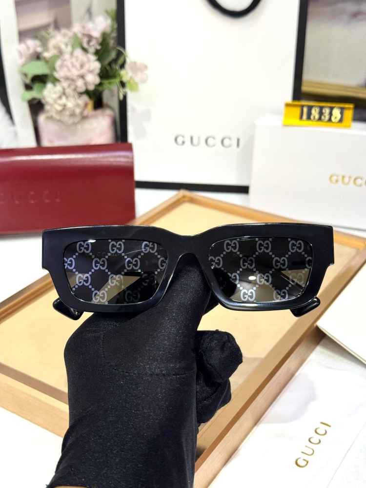 Gucci Black Luxury Sunglasses-1