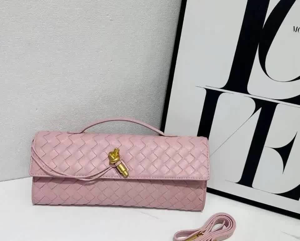 Bottega Veneta Andiamo Pink Handbag-thumb-0