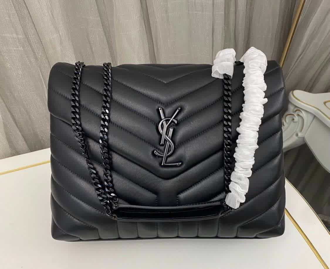 Saint Laurent loulou Medium Black Shoulder Bag-thumb-0