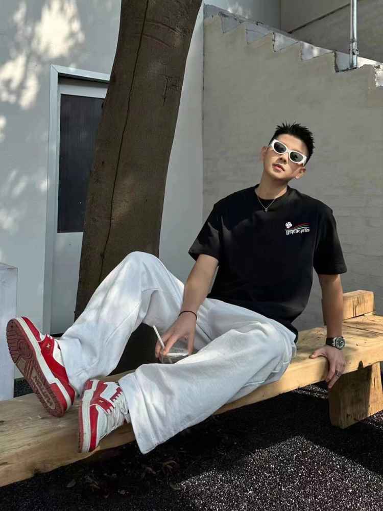 Balenciaga Black Premium Quality Baggy Fit T-shirt-thumb-1