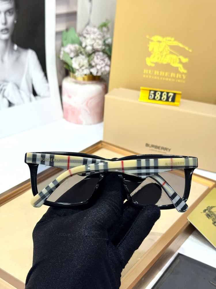 Burberry Black Premium Luxury Sunglasses-3