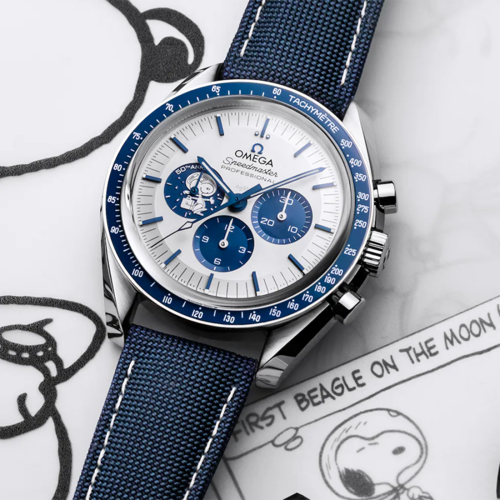 Omega Speedmaster "Silver Snoopy Award" 50th Anniversary Watch 310.32.42.50.02.001-thumb-5