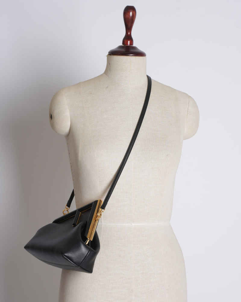 Fendi First Small Black leather Clutch bag-4