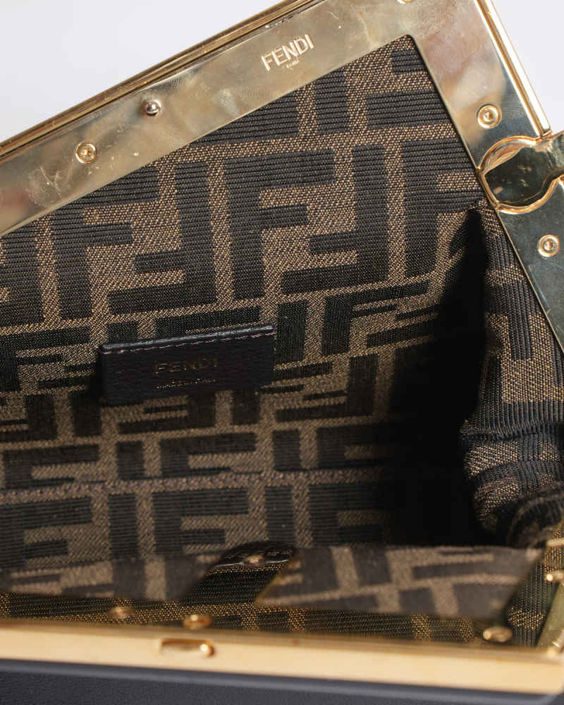 Fendi First Small Black leather Clutch bag-3