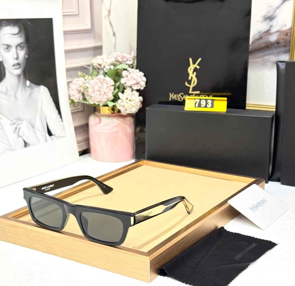 Saint Laurent Black Luxury Sunglasses-thumb-0