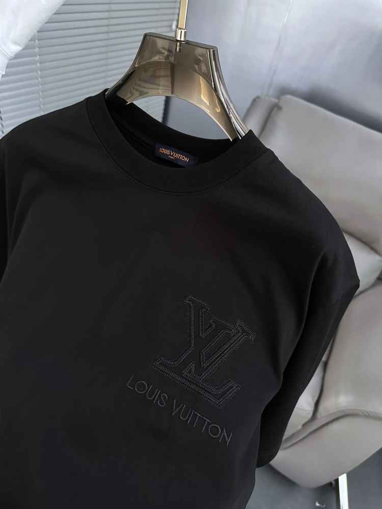 Louis Vuitton Black Embroidery Logo Premium T-shirt-4