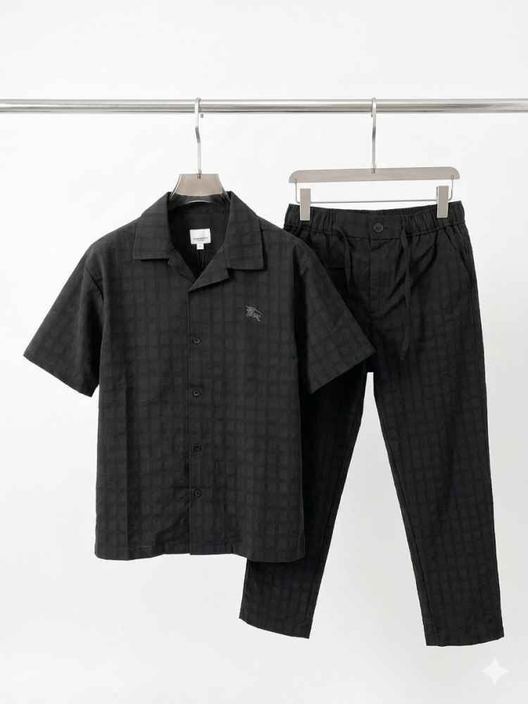 Burberry Black T-shirt Premium Quality Co-ordinates-3