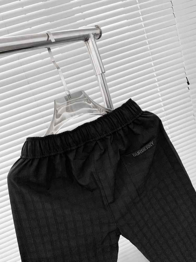 Burberry Black T-shirt Premium Quality Co-ordinates-4