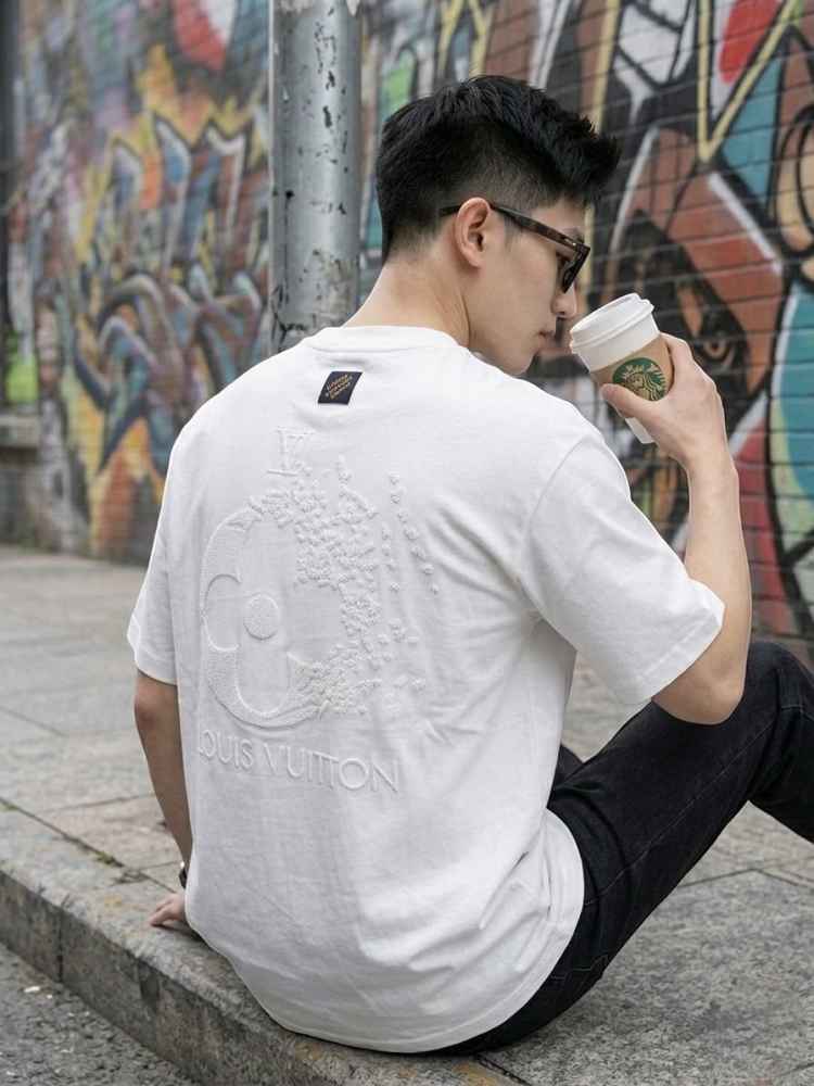 Louis Vuitton White Embroidery Logo Premium T-shirt-2