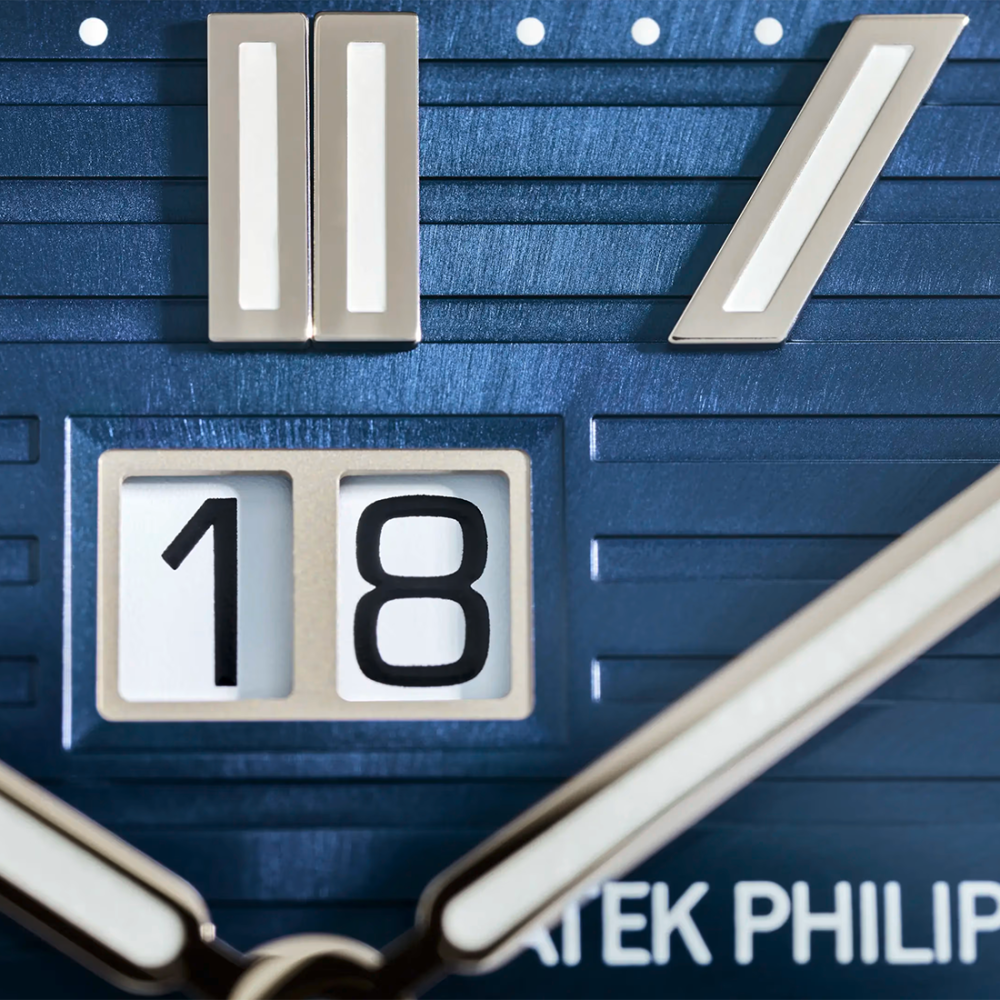 Patek Philippe Cubitus Grand Date, Day & Moon Phases 5822P-001 Navy Blue Dial Watch-thumb-12