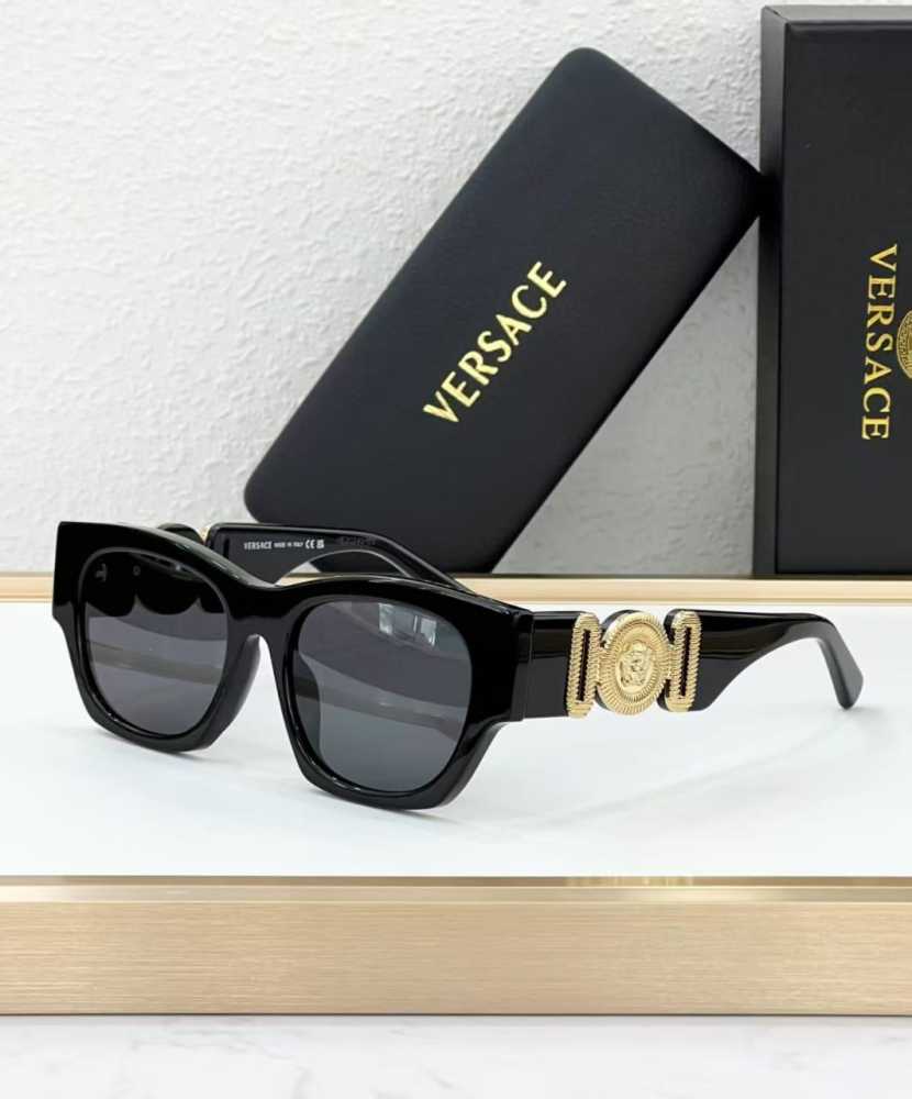 Versace Black/Golden Luxury Sunglasses
