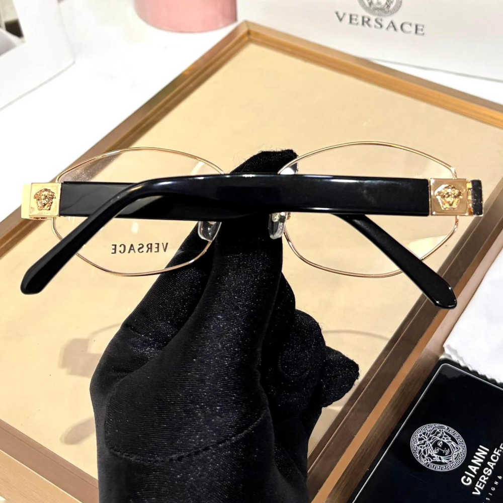 Versace Black & Golden Premium Women's Sunglasses-2