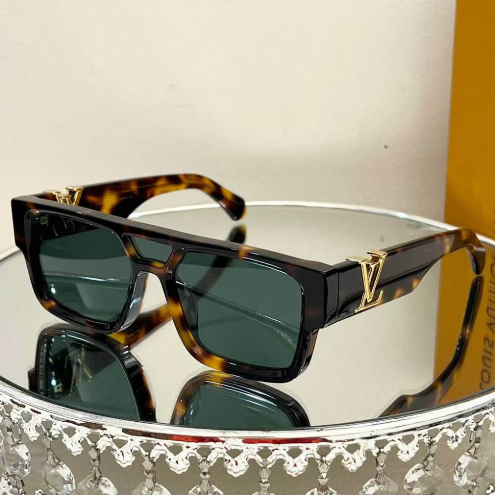 Louis Vuitton Green Luxury Sunglasses