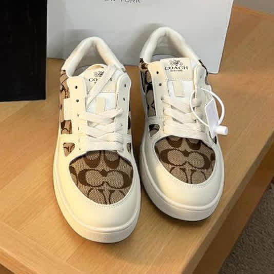 Coach Clip Court Low Top Sneaker In Signature Canvas-5