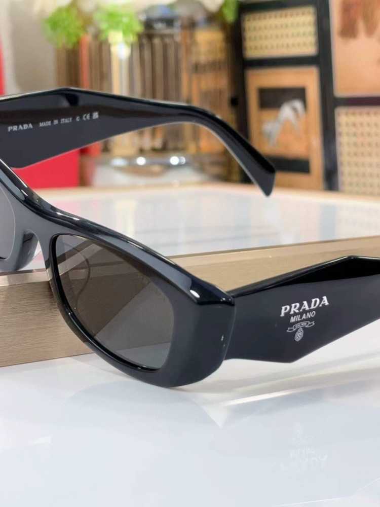 Prada 18W Black Luxury Women's Sunglasses-thumb-5