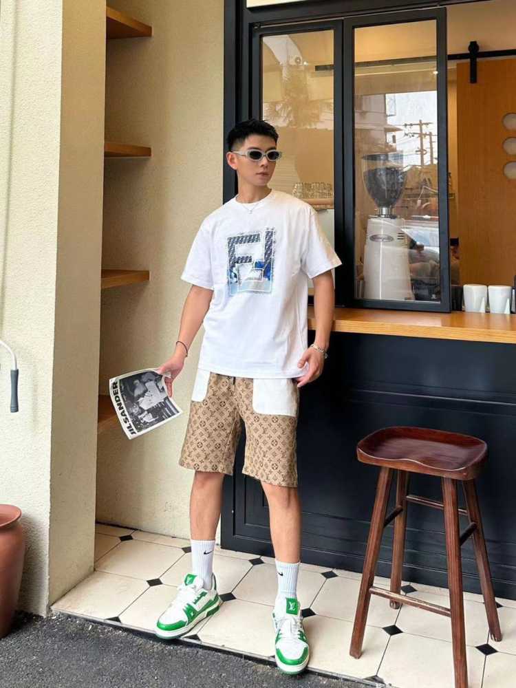 Fendi White Embroidery Logo Premium Baggy Fit T-shirt-2