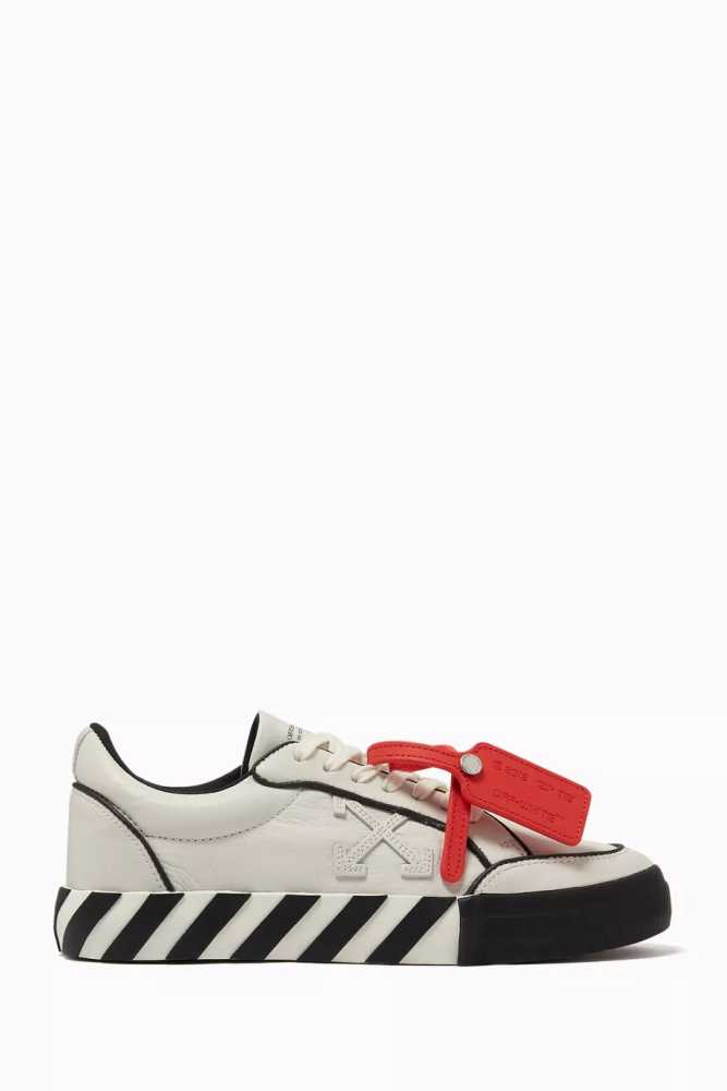 Off-White Low Vulcanized Cavas Black Sneakers-1