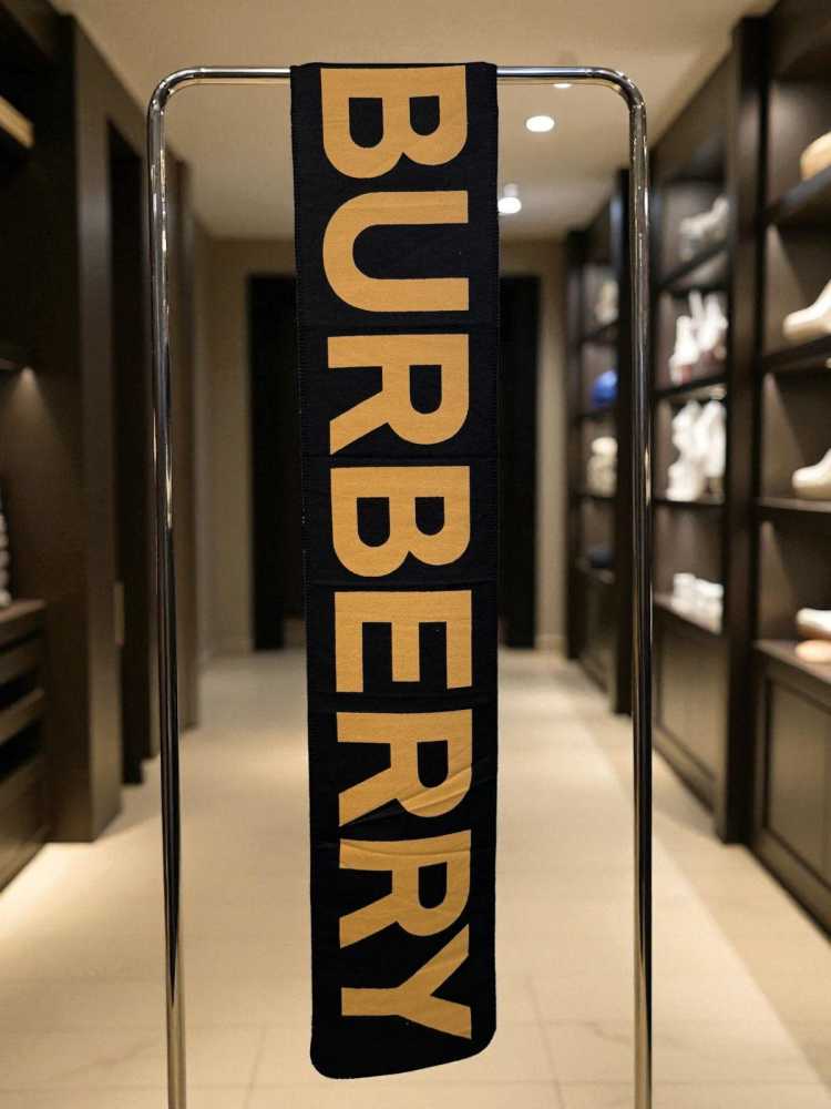 Burberry Cashmere Brown/Black Premium Quality Muffler-0