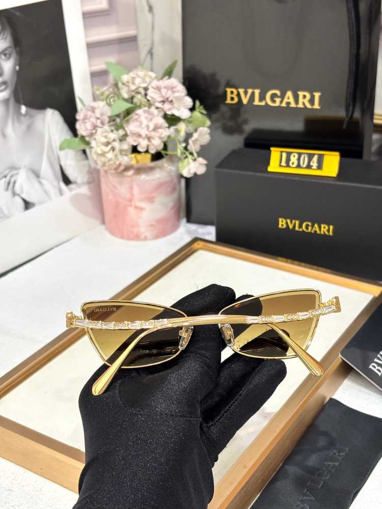 Bvlgari Golden Premium Women's Sunglasses-3