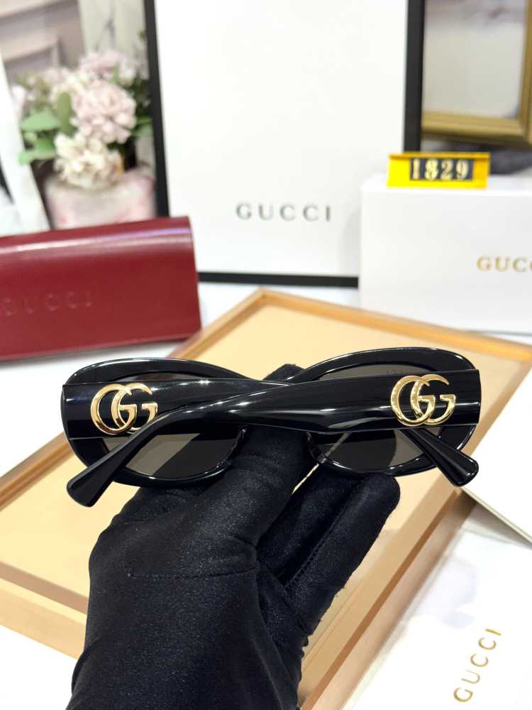 Gucci Black Premium Women's Sunglasses-thumb-2