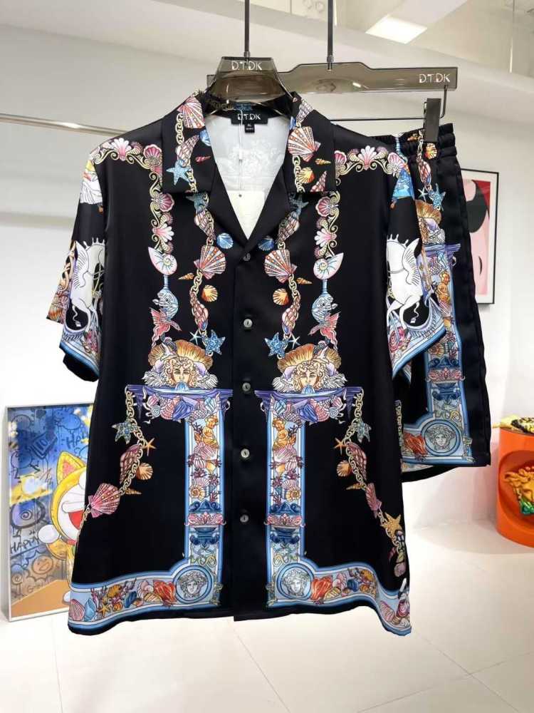 Versace Black Premium Quality T-shirt & Shorts Combo-thumb-0