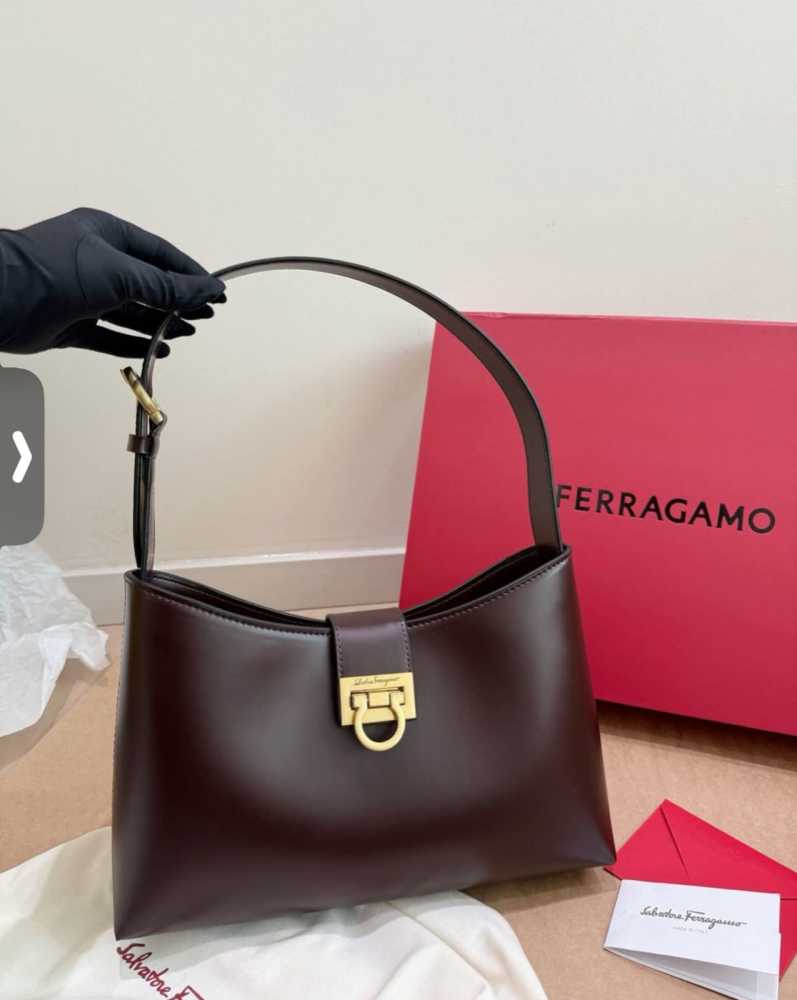 Ferragamo Trifolio Burgundy handbag