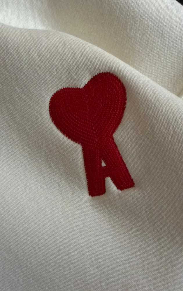 Ami White Embroidery Logo Hoodie-1
