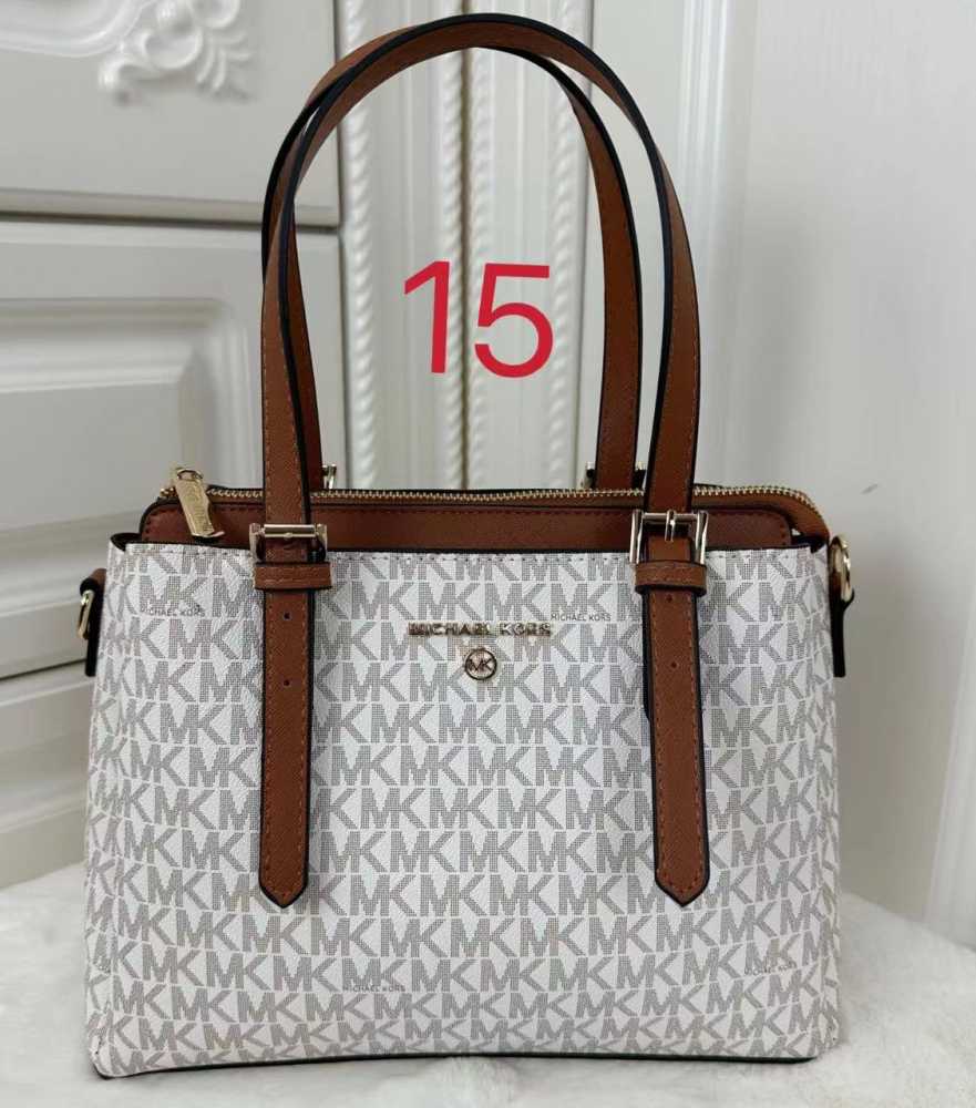 Michael Kors Voyager Medium Logo White Tote Bag-thumb-0