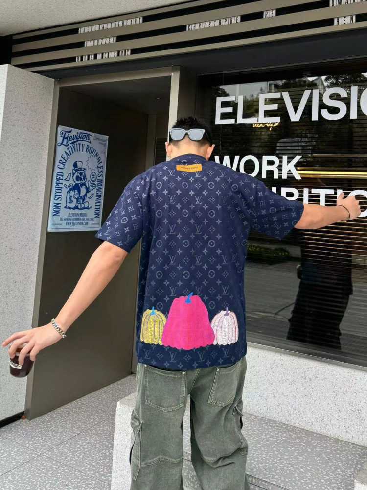 Louis Vuitton Blue Embroidery Logo Premium Baggy Fit T-shirt-1