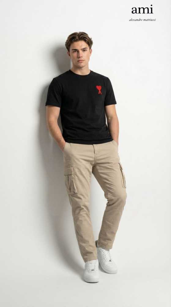 Ami Black Premium Quality Heart Logo T-shirt-thumb-1