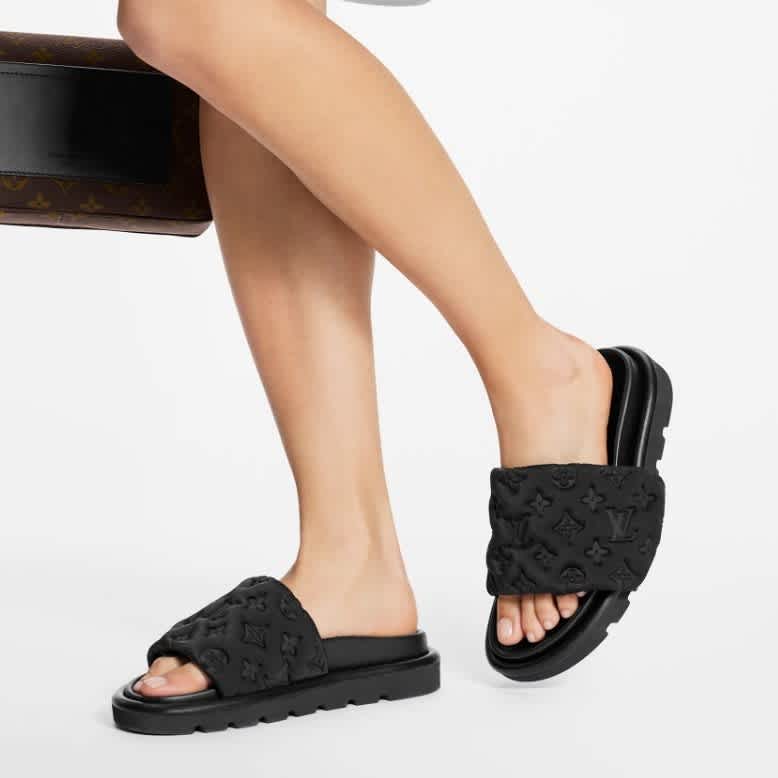 Louis Vuitton Pool Pillow Mule Black Flat-3