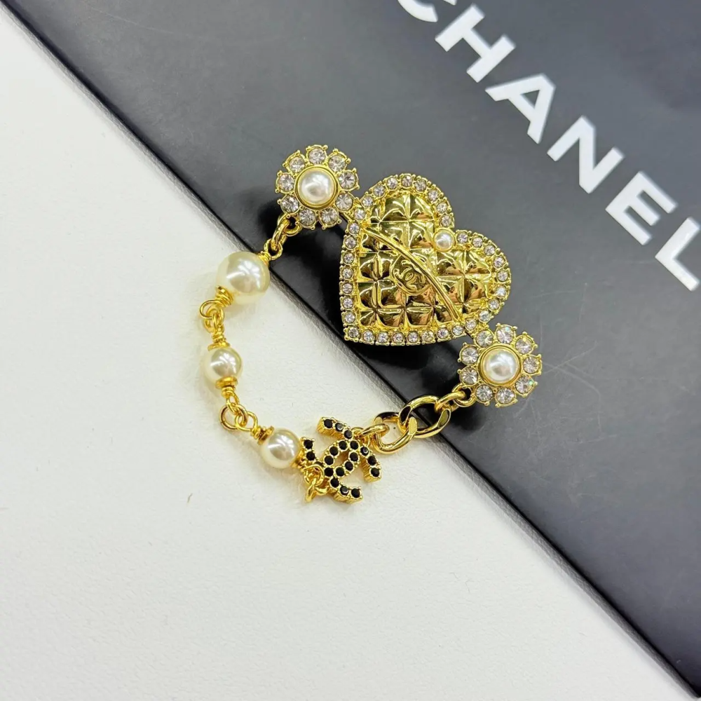 Chanel Quilted Heart Charm Brooch-thumb-0